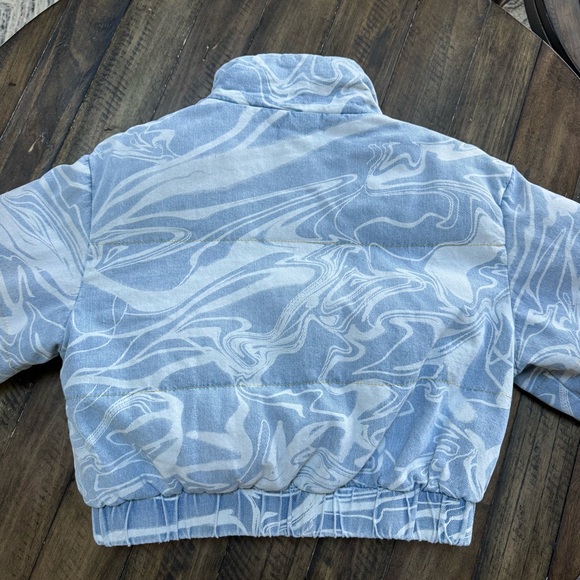 Steve Madden | Denim Cropped Puffer  Coat - Picture 4 of 8